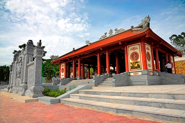 Hưởng ứng tôn tạo Khu di tích lịch sử Truông Bồn